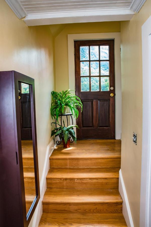 מלון Chimney Rock Manor מראה חיצוני תמונה